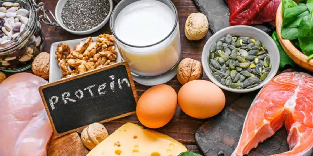 Köpürte köpürte yıkadığınız saçlar öbek öbek dökülüyor! Kel kalmak istemiyorsanız dikkat edin! Herkes bu hataya düşüyor 1